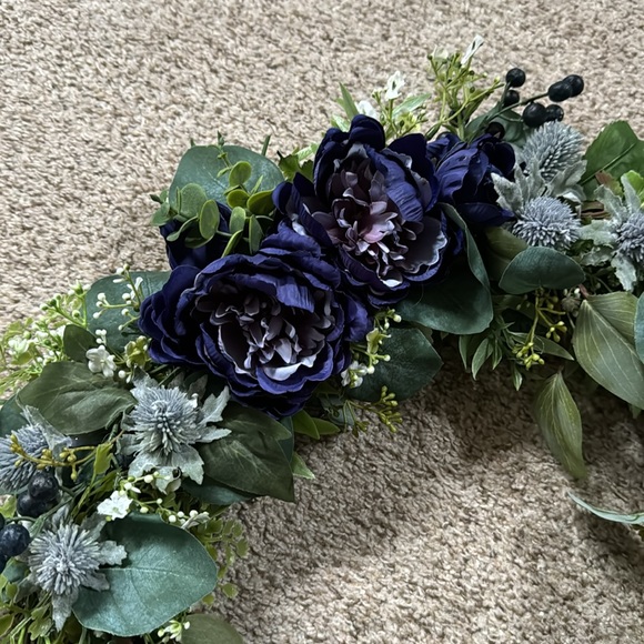 Blue Floral Grapevine Wreath - Picture 6 of 11